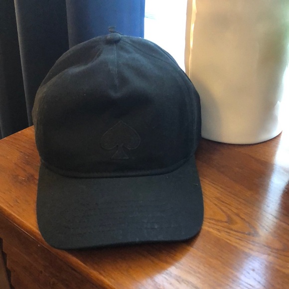 Kate Spade Slick Poker Gambling Las Vegas Baseball Cap Elastic Back Black NWT - Picture 3 of 8